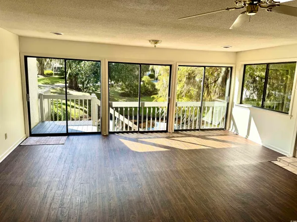 $259,900 | 31 Battery White Court, Unit 1005, Georgetown, SC 29440