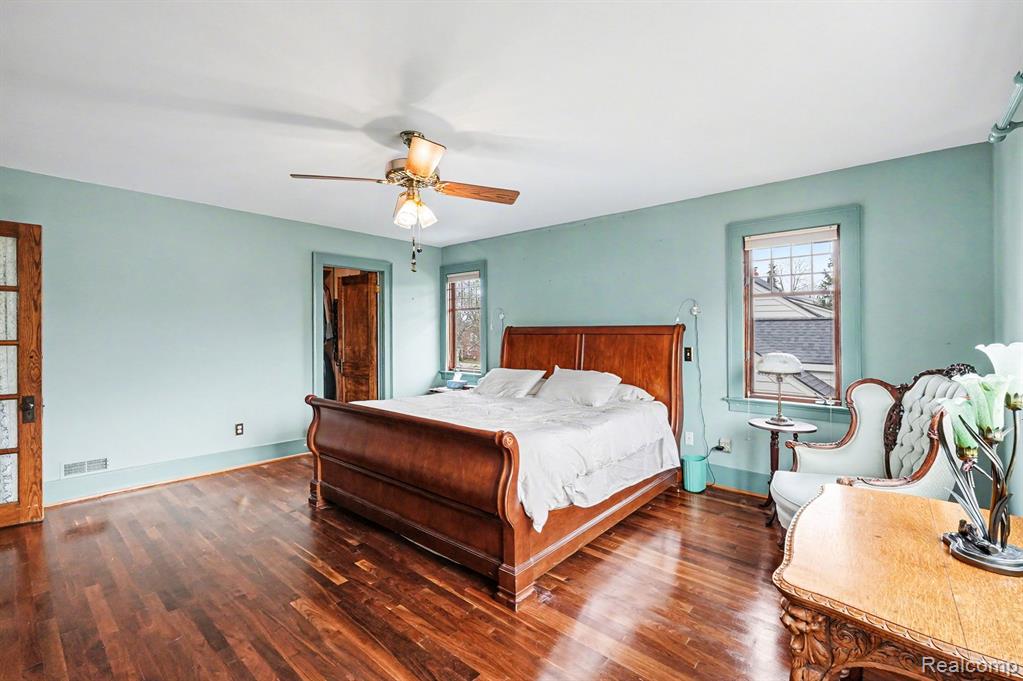 1235 Yorkshire Road Birmingham, MI 48009 - Photo 15 of 36