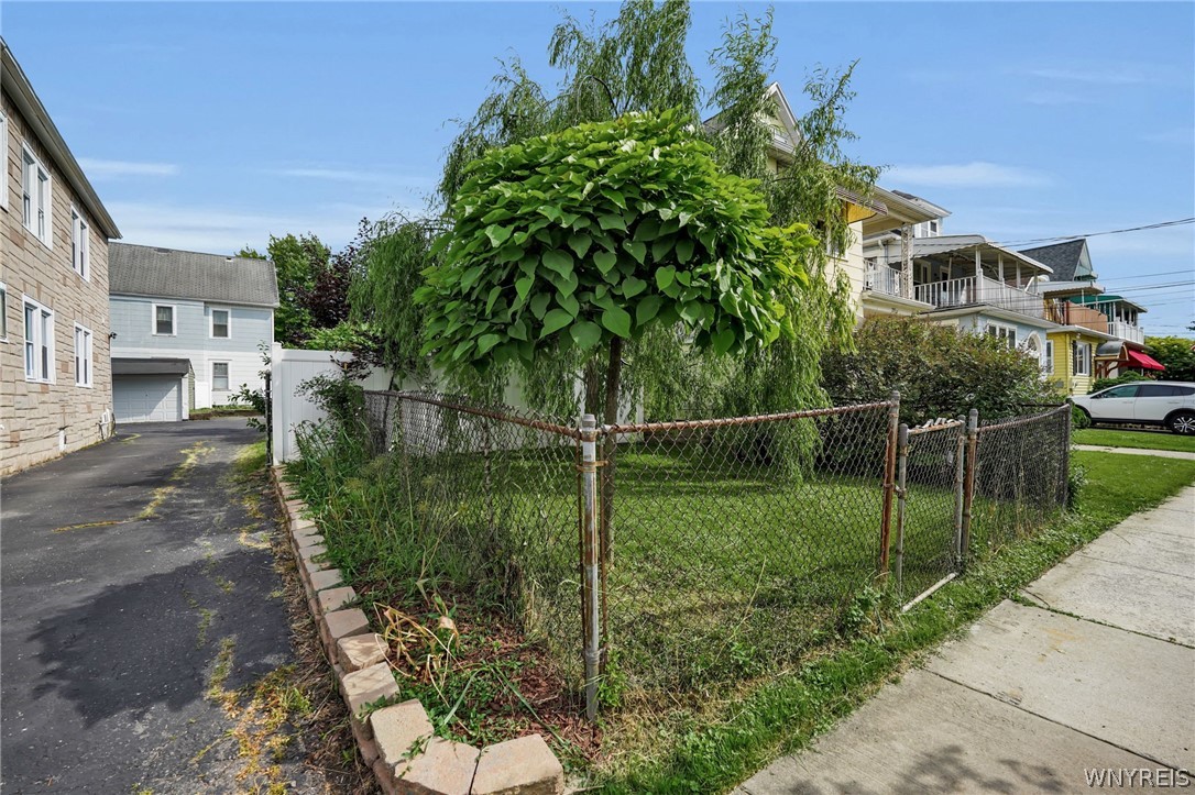 239 Roesch Avenue Buffalo, NY 14207 - Photo 45 of 45