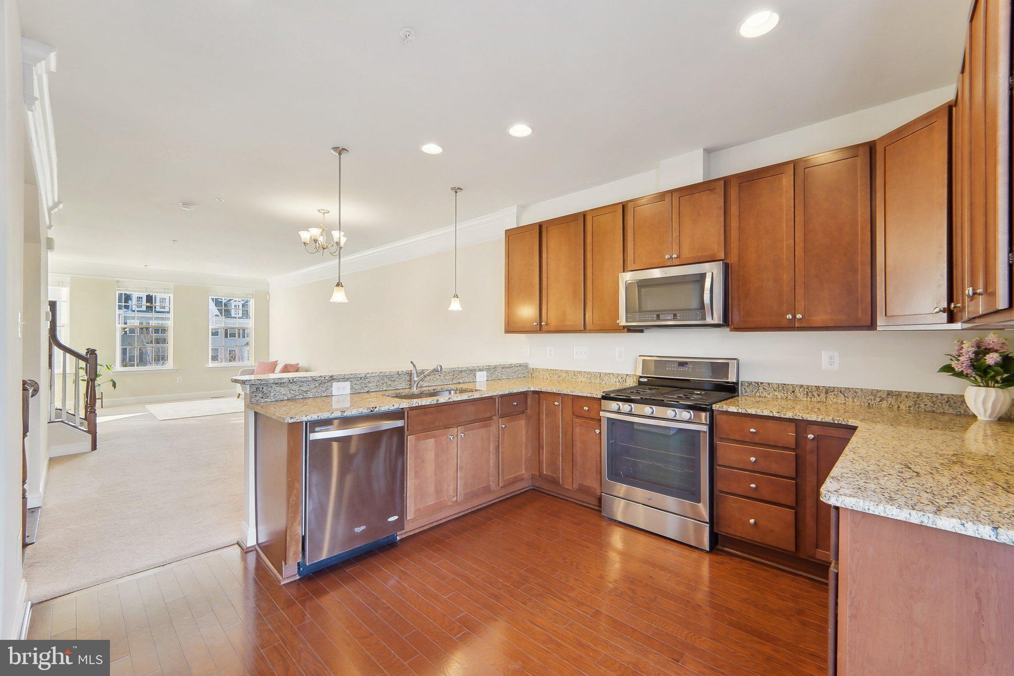 63 Linden Place Towson, MD 21286 - Photo 6 of 33