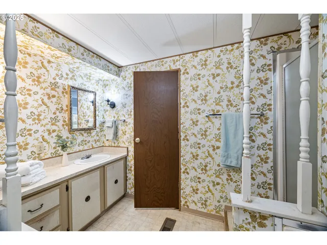 $95,000 | 1225 West 10th Avenue, Unit 50, Junction City, OR 97448