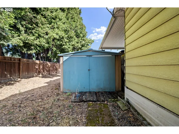 $87,500 | 1225 West 10th Avenue, Unit 50, Junction City, OR 97448
