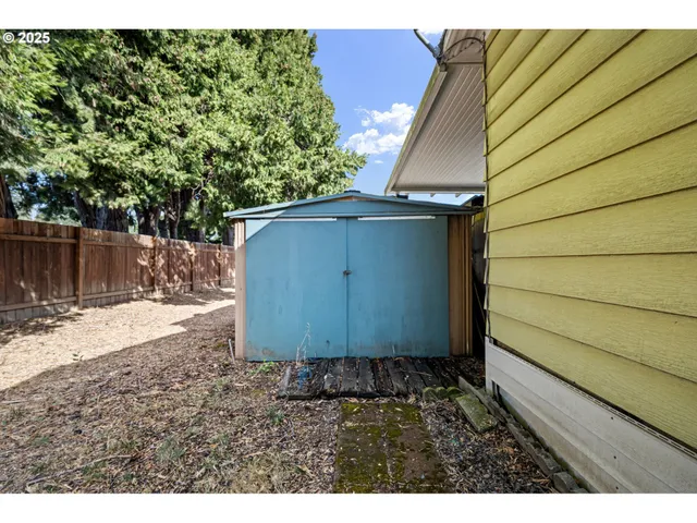 $95,000 | 1225 West 10th Avenue, Unit 50, Junction City, OR 97448