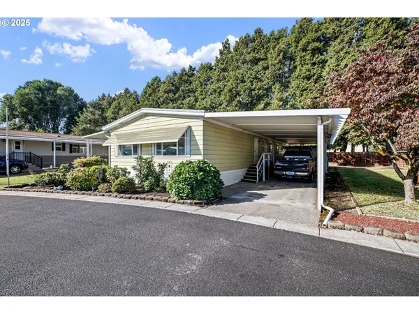 $87,500 | 1225 West 10th Avenue, Unit 50, Junction City, OR 97448