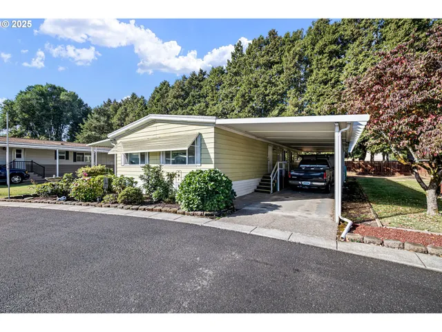 $95,000 | 1225 West 10th Avenue, Unit 50, Junction City, OR 97448