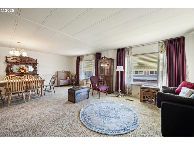 $95,000 | 1225 West 10th Avenue, Unit 50, Junction City, OR 97448