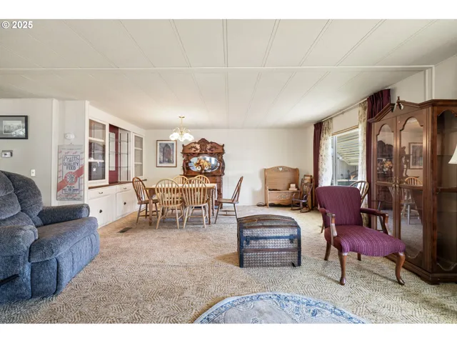 $95,000 | 1225 West 10th Avenue, Unit 50, Junction City, OR 97448