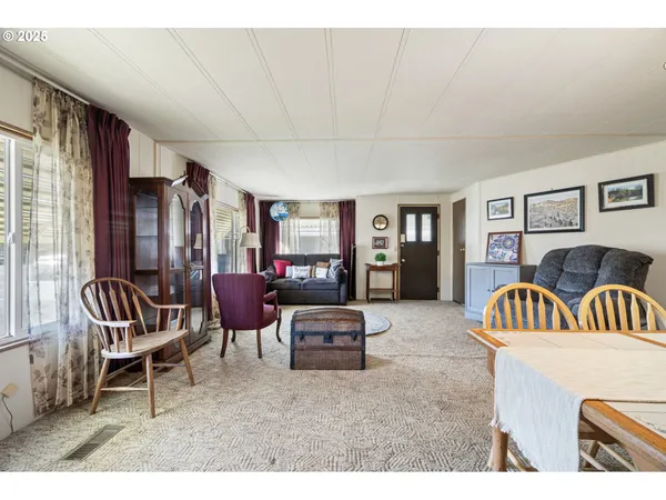 $87,500 | 1225 West 10th Avenue, Unit 50, Junction City, OR 97448