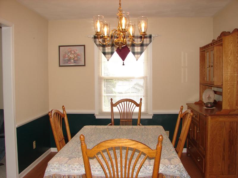 5130 Harvest Ridge Road Roanoke, VA 24019 - Photo 3 of 7 Dining Room