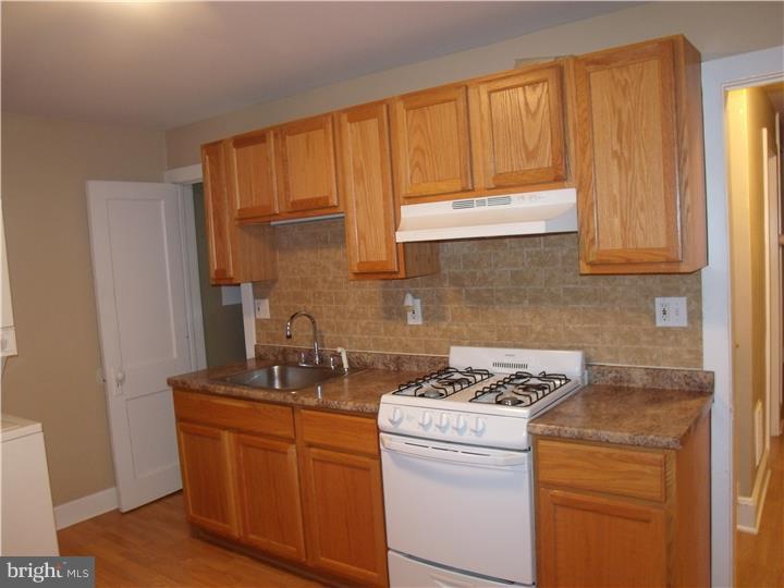 4 Tuttle Avenue Hamilton, NJ 08629 - Photo 14 of 16 Unit #2