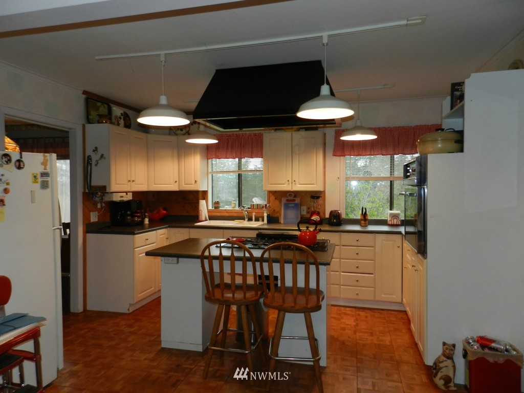3714 Toad Lake Road Bellingham, WA 98226 - Photo 3 of 15 Gallery Image 3