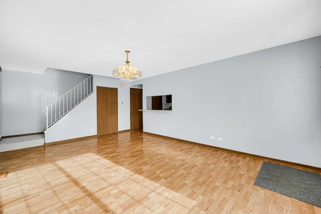 $260,000 | 369 North Gregory Street, Aurora, IL 60504