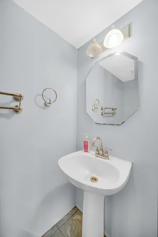 $260,000 | 369 North Gregory Street, Aurora, IL 60504