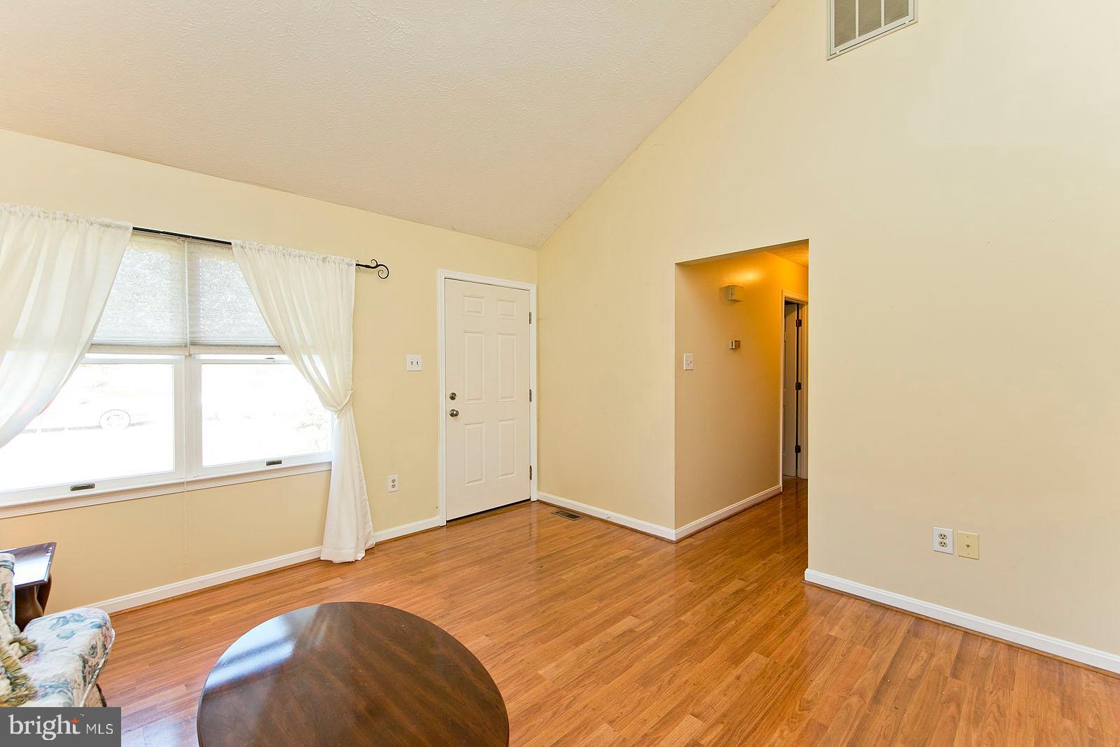 202 Killdeer Road Stephens City, VA 22655 - Photo 7 of 40