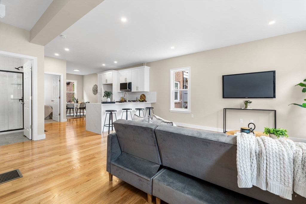 362 Silver Street Boston, MA 02127 - Photo 5 of 26