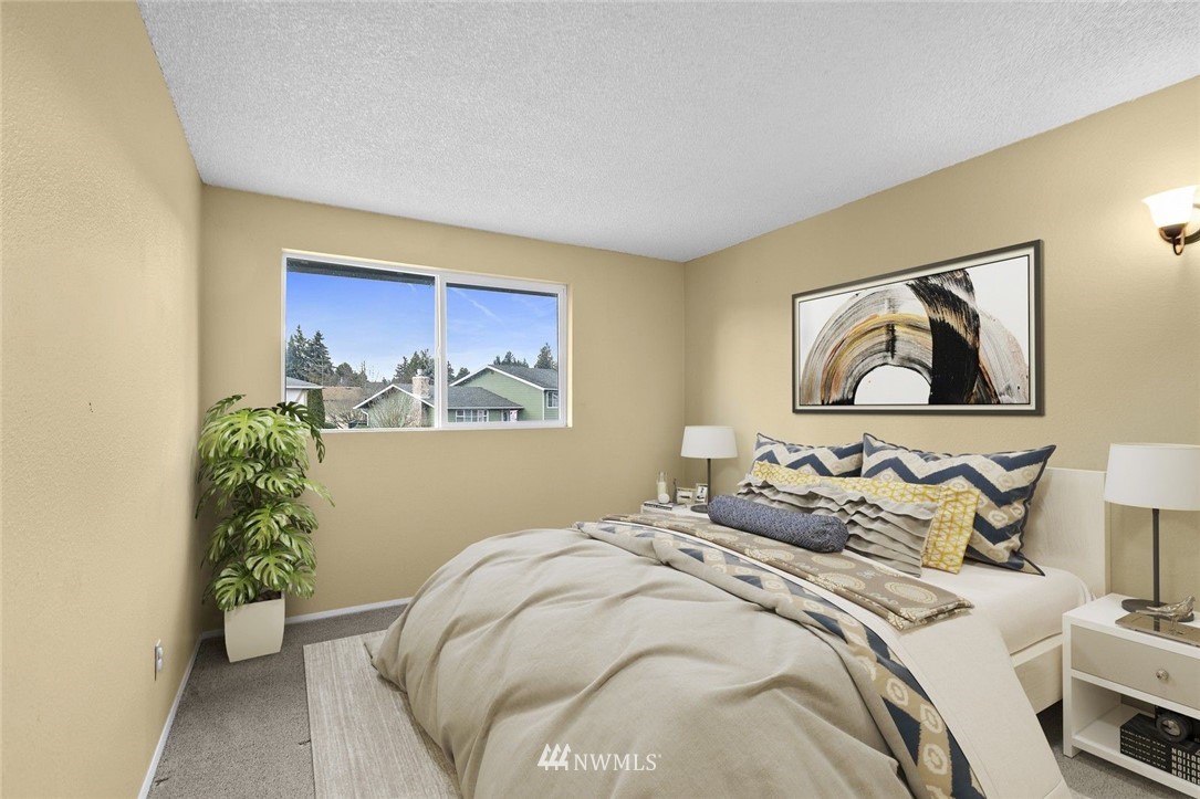 2102 Whitman Avenue Northeast Renton, WA 98059 - Photo 12 of 30 Gallery Image 12