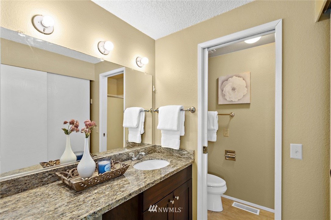 2102 Whitman Avenue Northeast Renton, WA 98059 - Photo 17 of 30 Gallery Image 17
