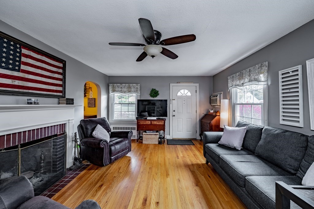 147 Granby Road South Hadley, MA 01075 - Photo 13 of 37 Gallery Image 13