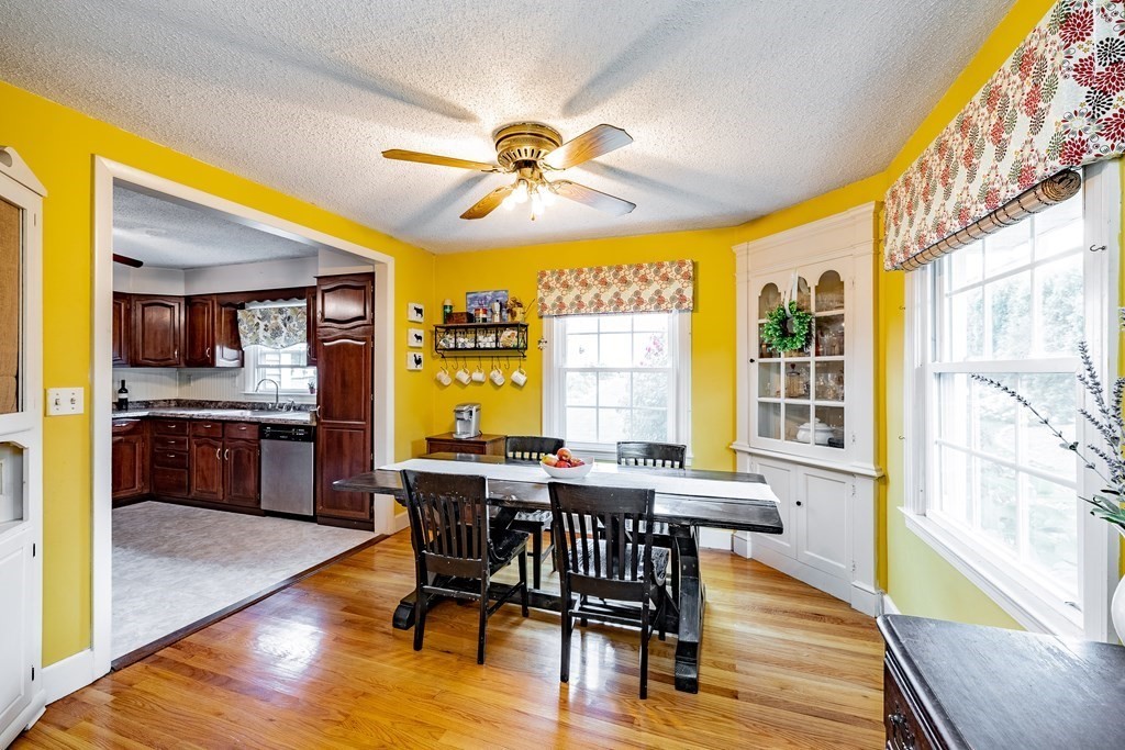 147 Granby Road South Hadley, MA 01075 - Photo 7 of 37 Gallery Image 7
