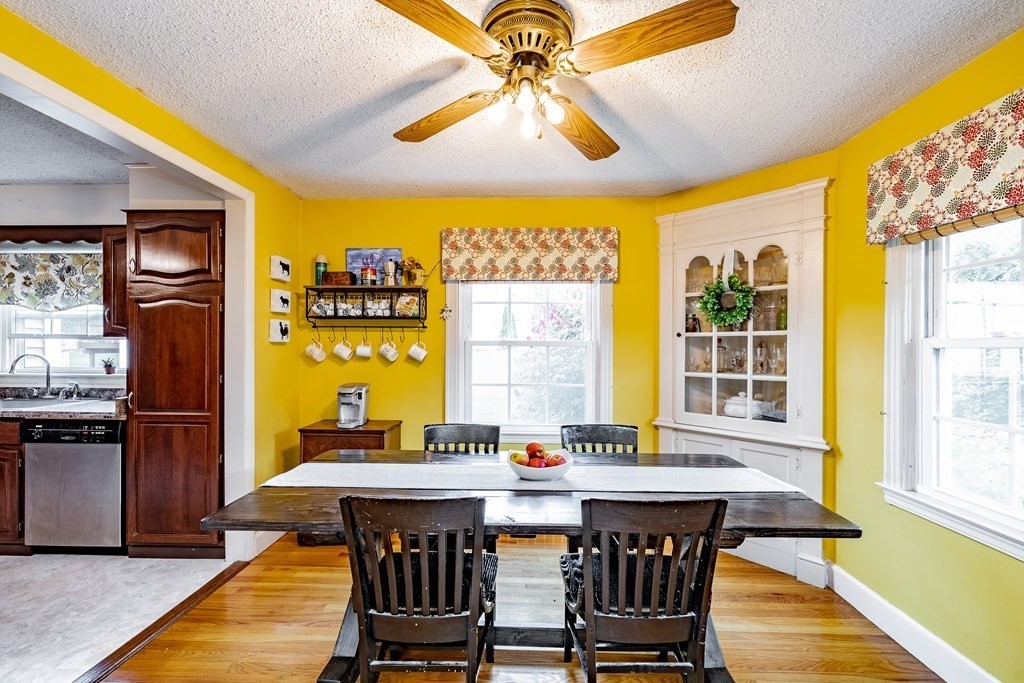 147 Granby Road South Hadley, MA 01075 - Photo 8 of 37 Gallery Image 8
