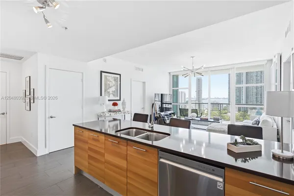 $679,999 | 3301 Northeast 1st Avenue, Unit H1704, Miami, FL 33137