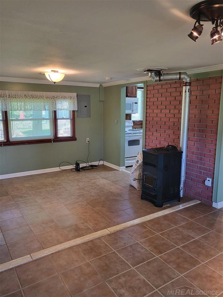 7173 Charlotte Road Lexington, MI 48450 - Photo 9 of 22 50079798-8.JPG