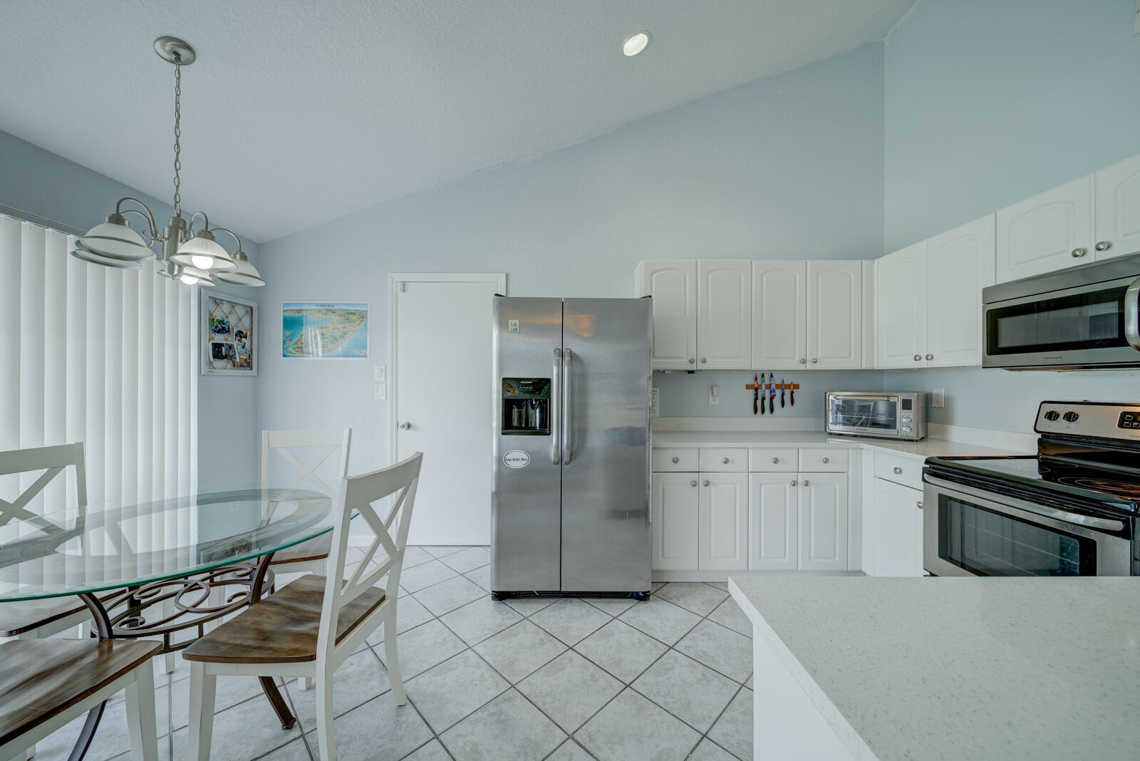 8288 Barnyard Way Boca Raton, FL 33433 - Photo 5 of 22 Kitchen 2