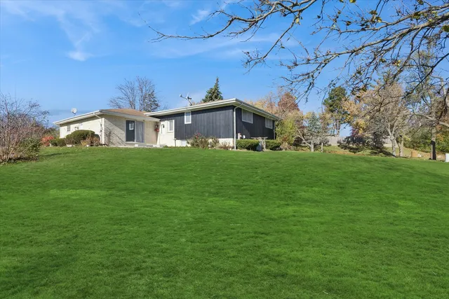 $3,100 | 9S525 Allison Court, Willowbrook, IL 60527