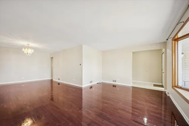 $3,100 | 9S525 Allison Court, Willowbrook, IL 60527