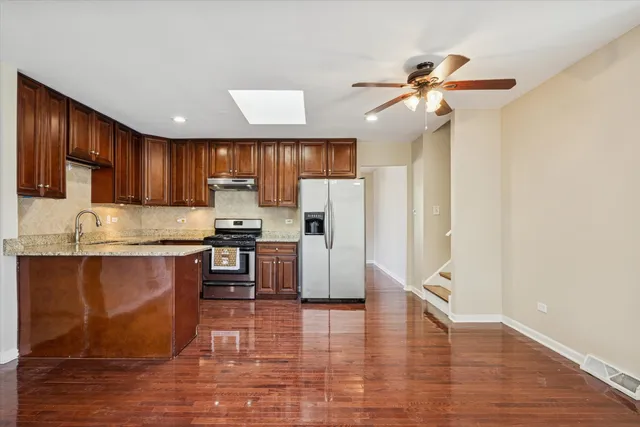 $3,100 | 9S525 Allison Court, Willowbrook, IL 60527