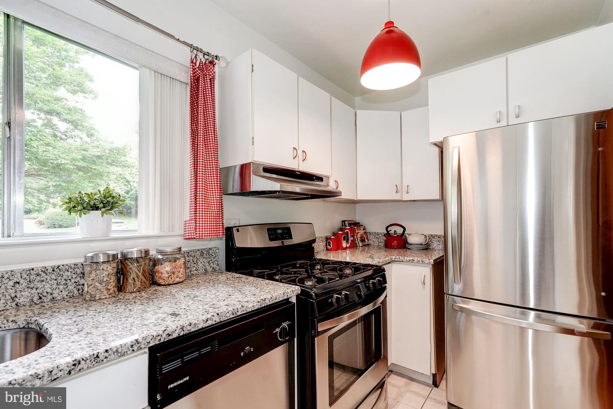 11621 Vantage Hill Road, Unit 12B Reston, VA 20190 - Photo 6 of 23 Gallery Image 6