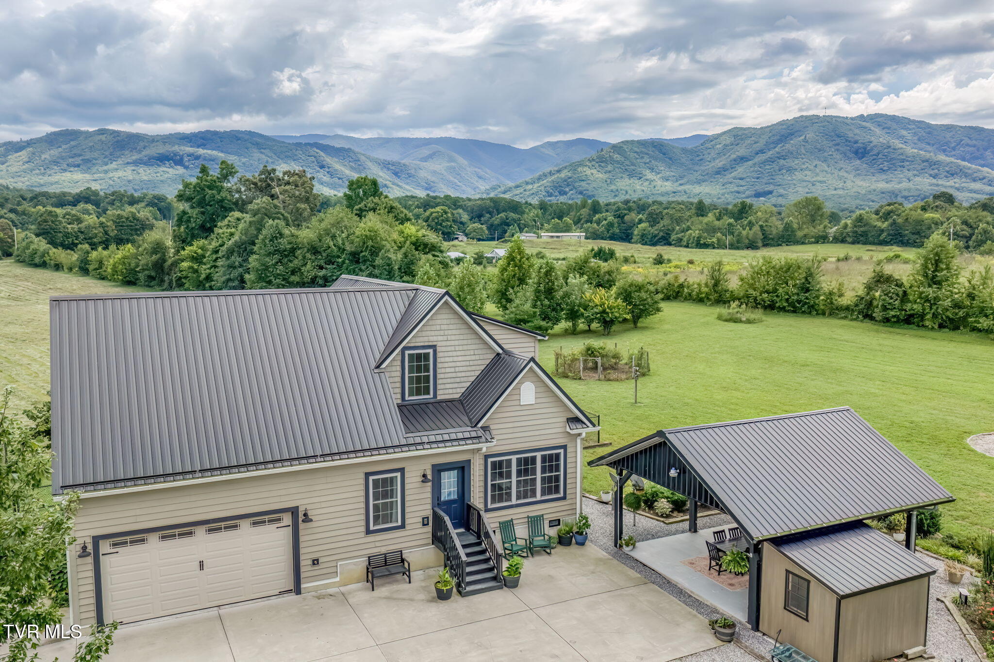 110 Richard Blake Road Greeneville, TN 37743 - Photo 2 of 86 110 Richard Blake Rd