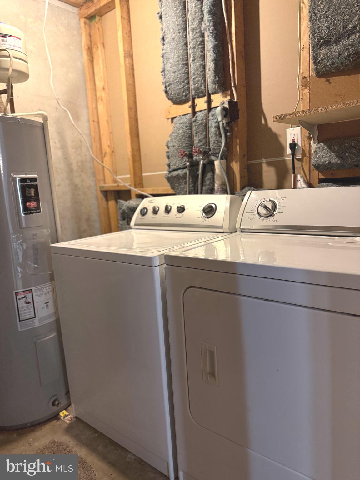 7028 Palamar Turn Lanham, MD 20706 - Photo 41 of 44 a utility room with dryer and washer