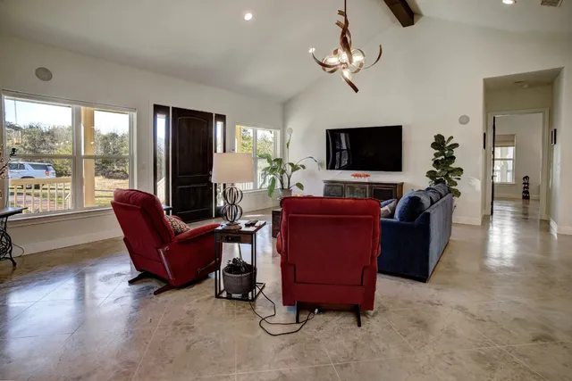 $1,390,000 | 482 Watterson Road, Bastrop, TX 78602