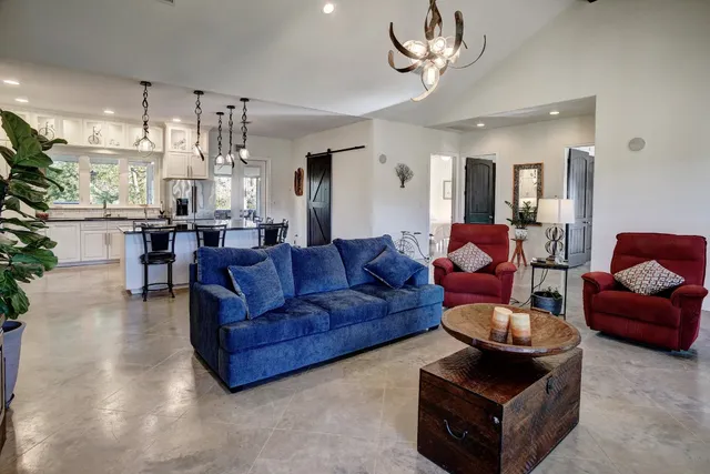 $1,390,000 | 482 Watterson Road, Bastrop, TX 78602