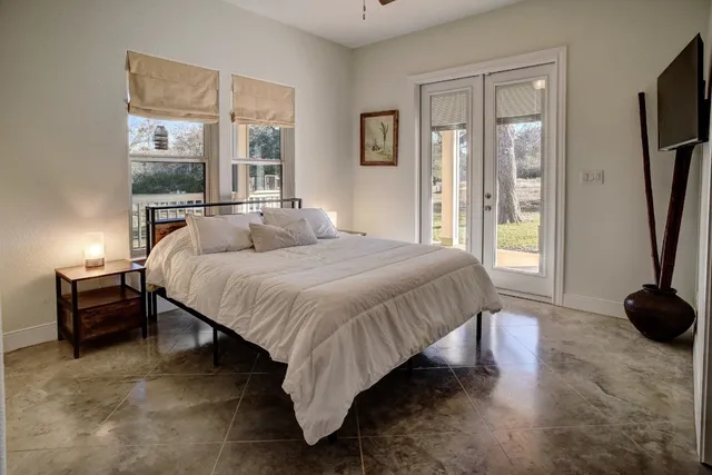 $1,390,000 | 482 Watterson Road, Bastrop, TX 78602