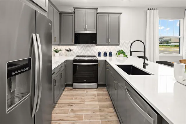 $454,990 | 9964 Red Canoe Alley, Orlando, FL 32832