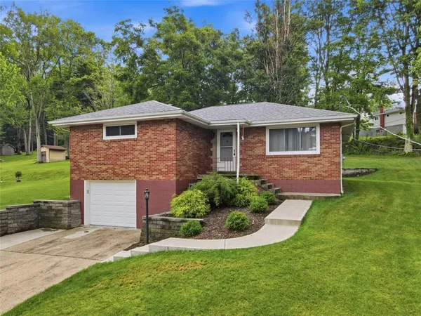 $2,500 | 208 Maplewood Drive, McMurray, PA 15317