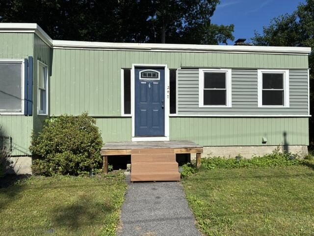 247 Forest Street Westbrook, ME 04092 - Photo 4 of 21 IMG_0680