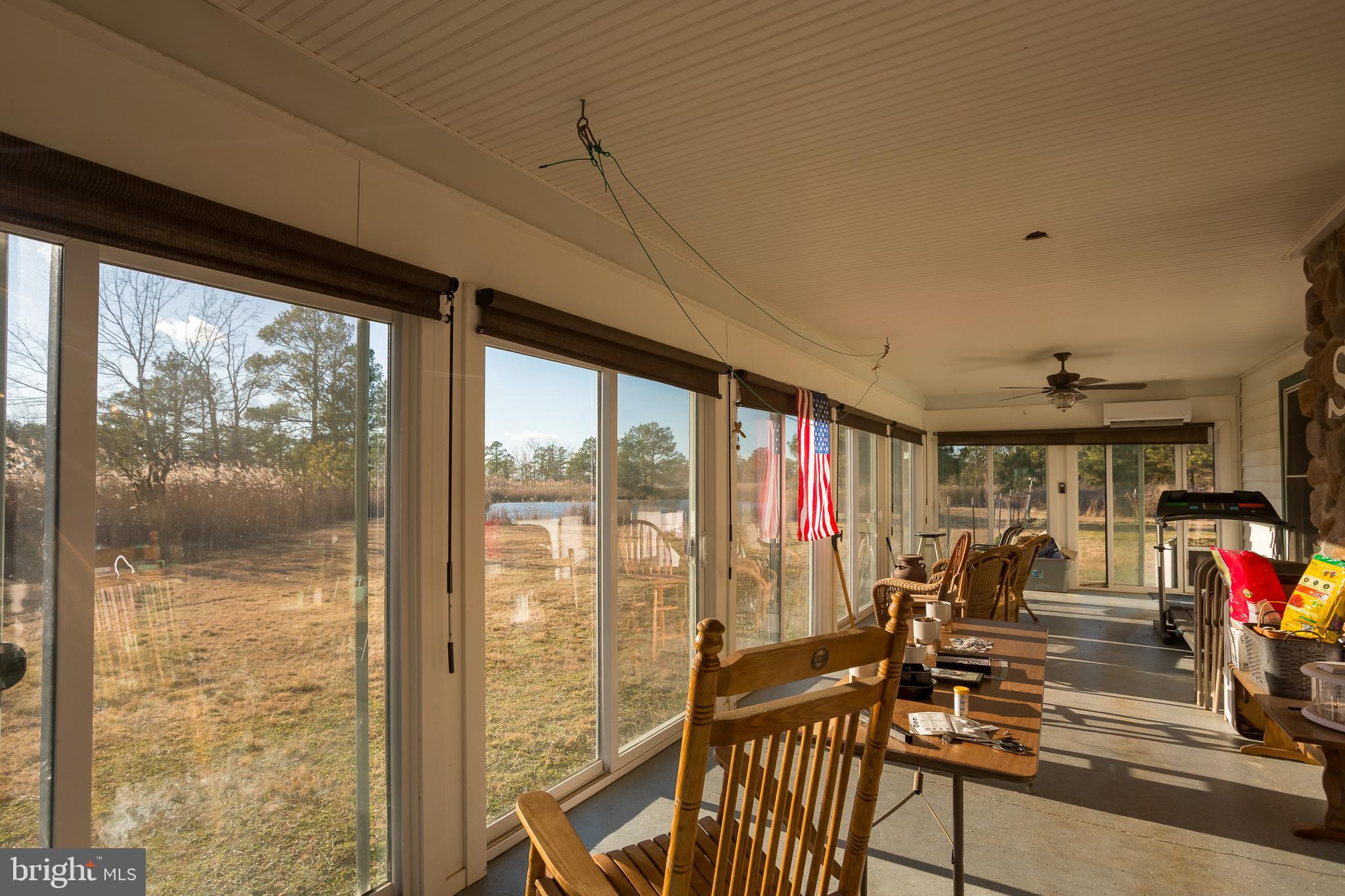 3819 Maple Dam Road Cambridge, MD 21613 - Photo 22 of 79 a view of a livingroom with furniture