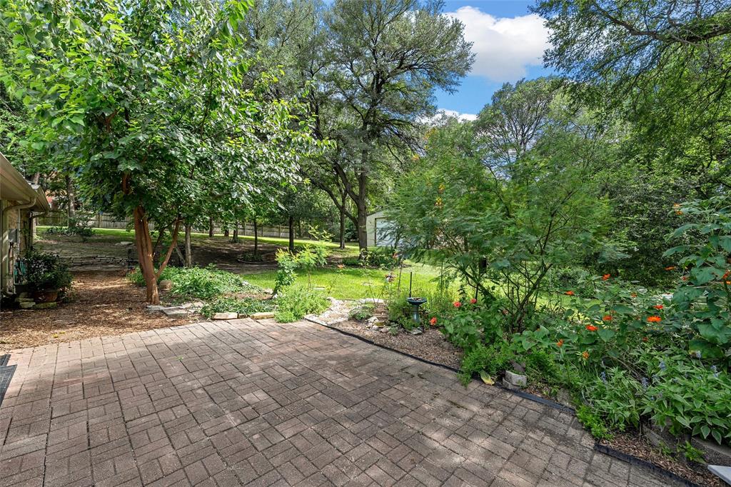 4000 Fox Ridge Road Lorena, TX 76655 - Photo 28 of 39