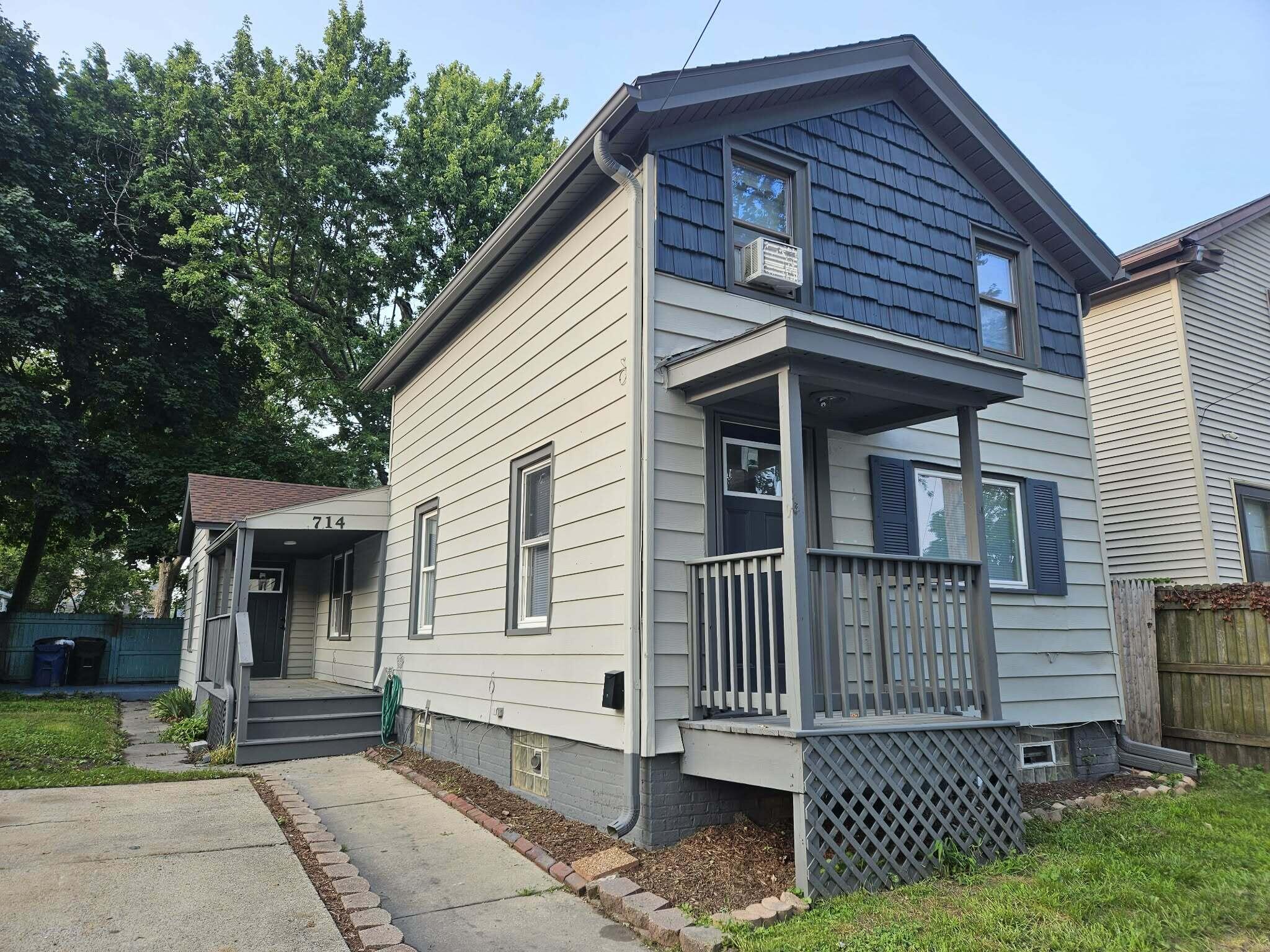 714 Kewaunee Street Racine, WI 53402 - Photo 1 of 11 Front