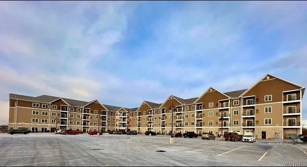 $4,995 | 624 River Road, Unit 401, North Tonawanda, NY 14120