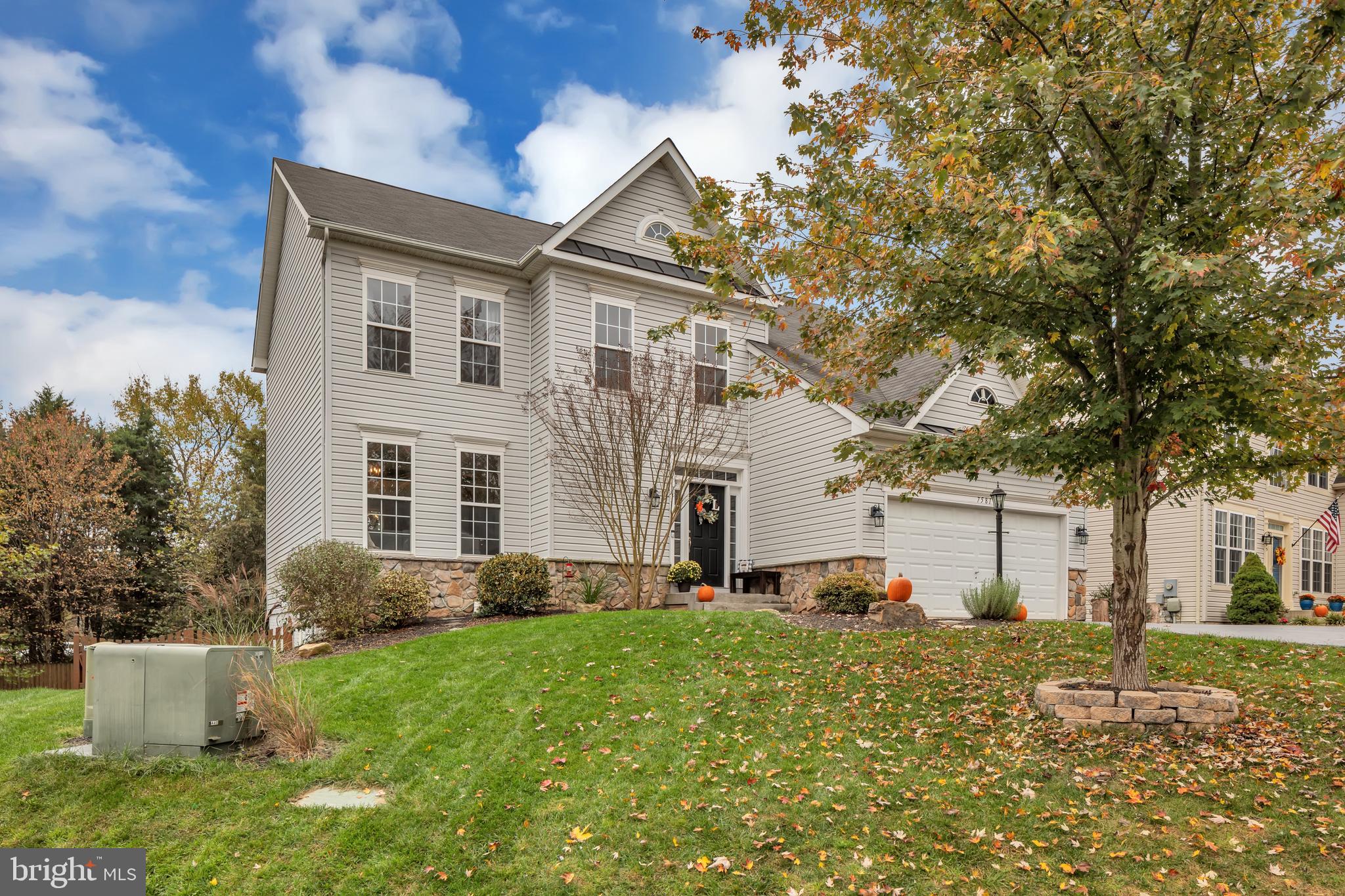 7581 Rio Grande Way Gainesville, VA 20155 - Photo 3 of 52 Gallery Image 3