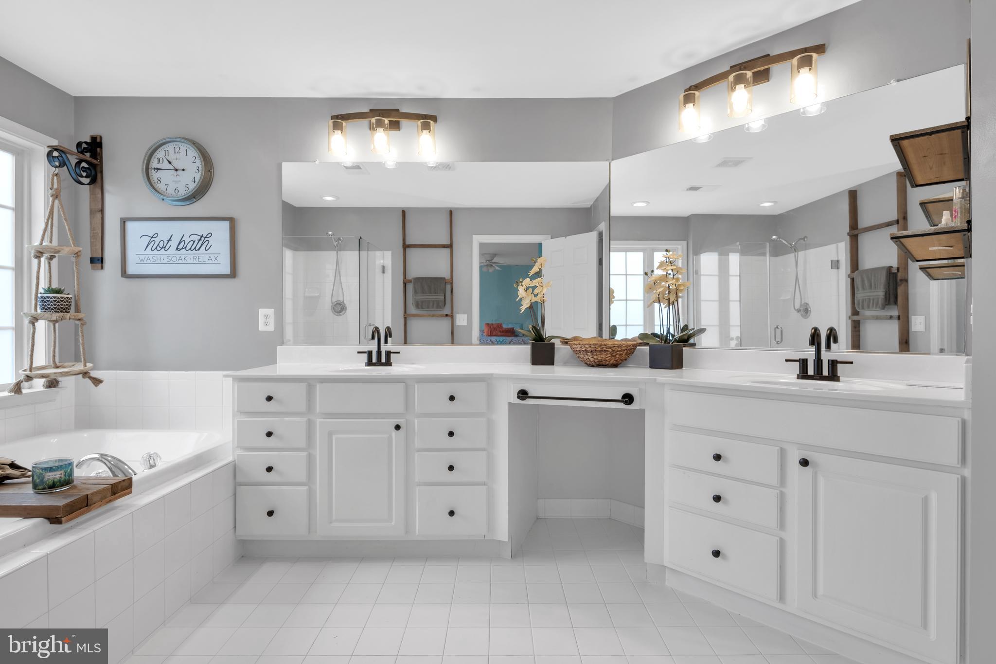 7581 Rio Grande Way Gainesville, VA 20155 - Photo 23 of 52 Dual vanities with private water closet