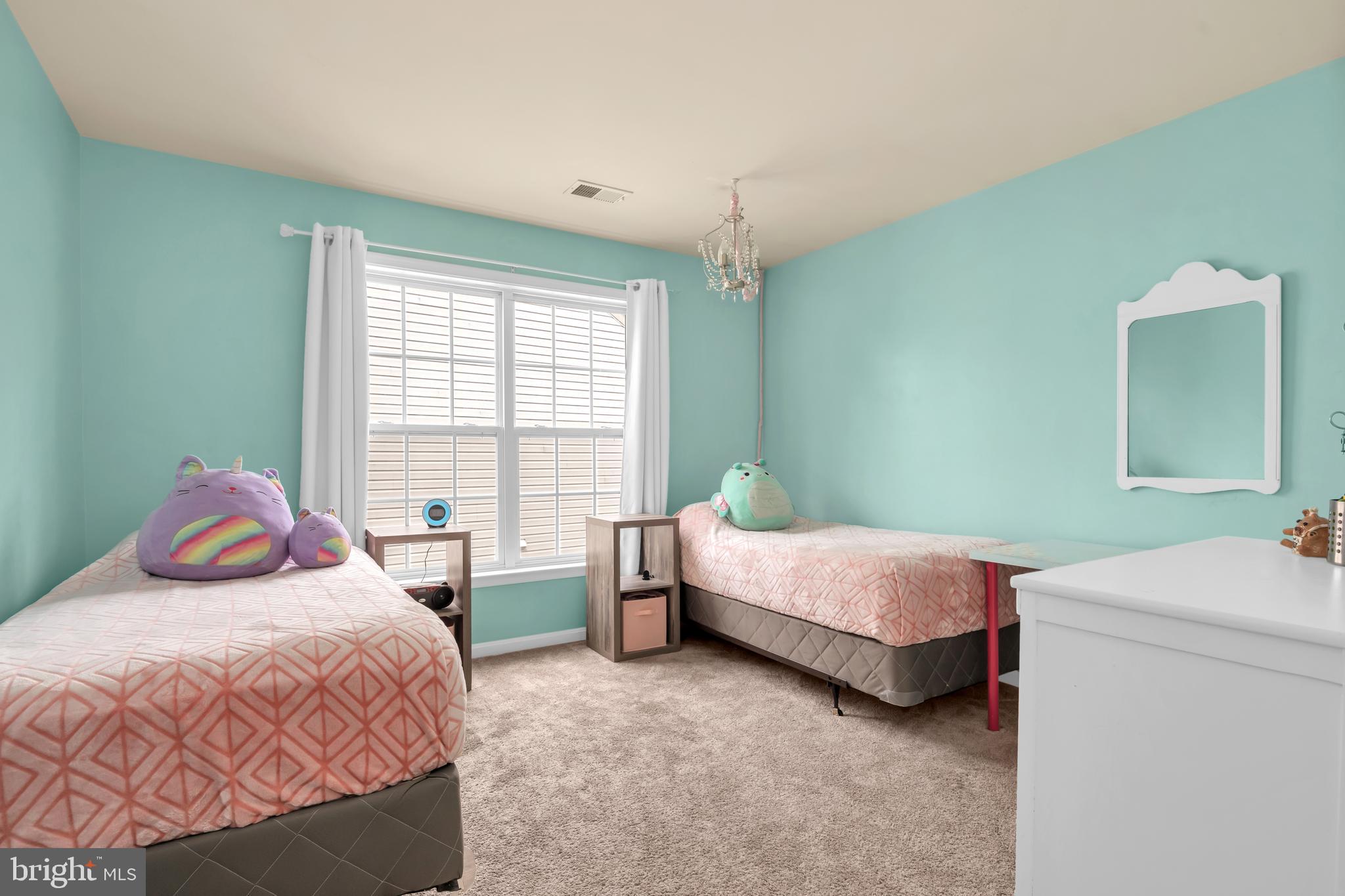 7581 Rio Grande Way Gainesville, VA 20155 - Photo 28 of 52 fourth bedroom (hanging light conveys)
