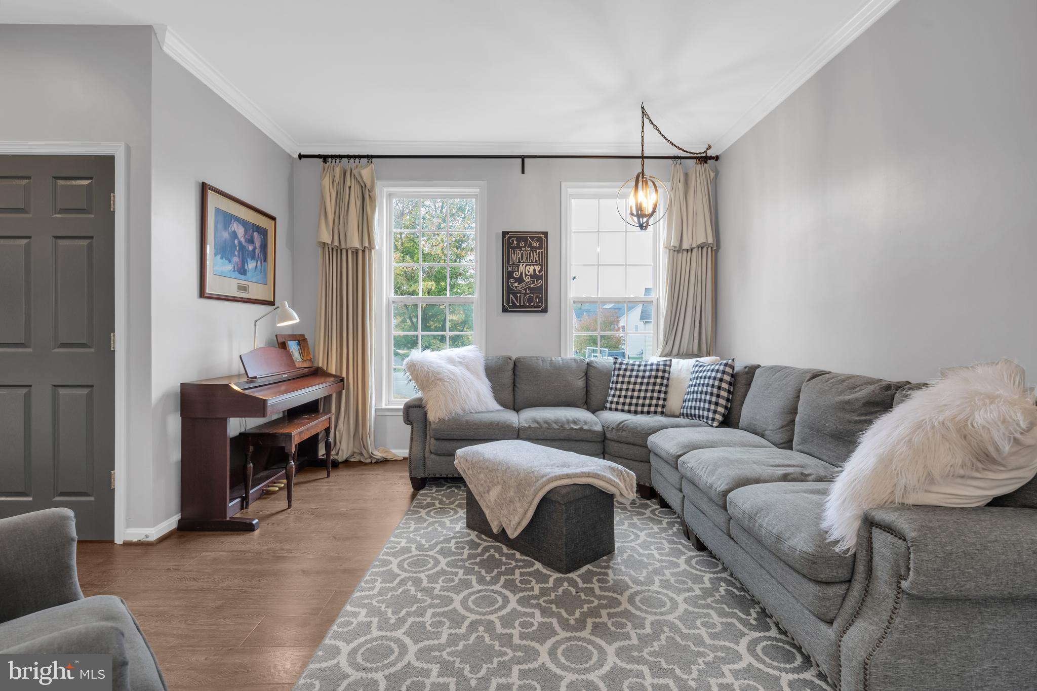7581 Rio Grande Way Gainesville, VA 20155 - Photo 7 of 52 Gallery Image 7