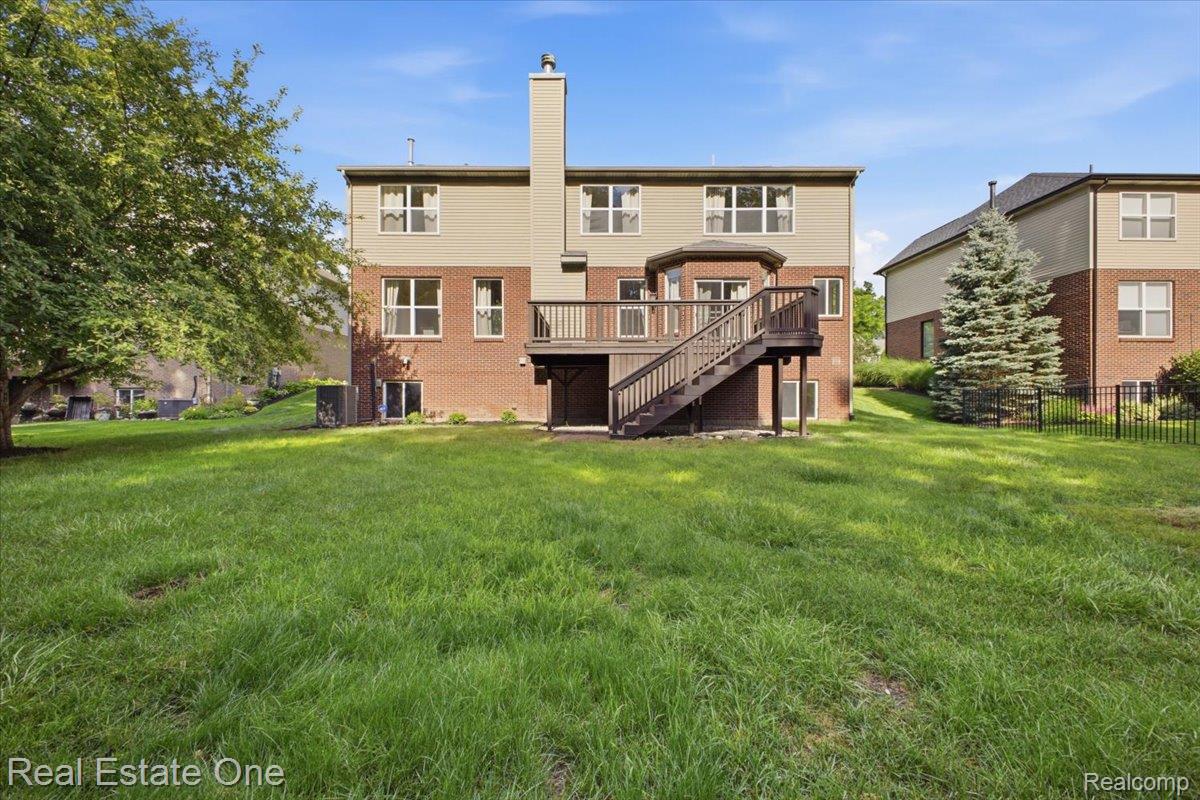 3465 Everett Drive Rochester, MI 48307 - Photo 56 of 69 25-IMG_2396.jpg