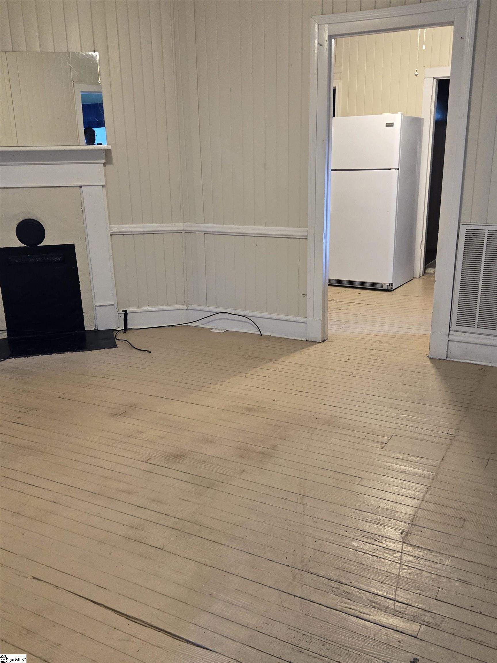 410 West Blue Ridge Street Pendleton, SC 29670 - Photo 3 of 7