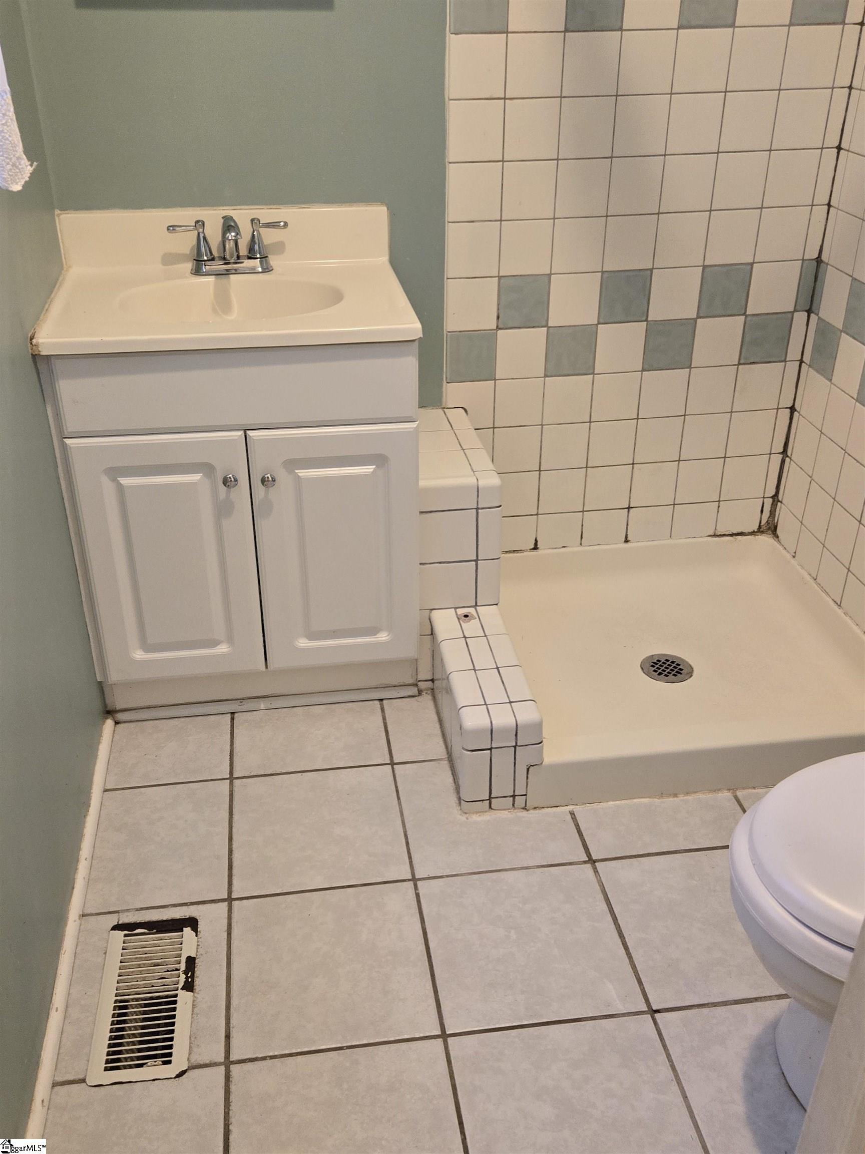 410 West Blue Ridge Street Pendleton, SC 29670 - Photo 4 of 7